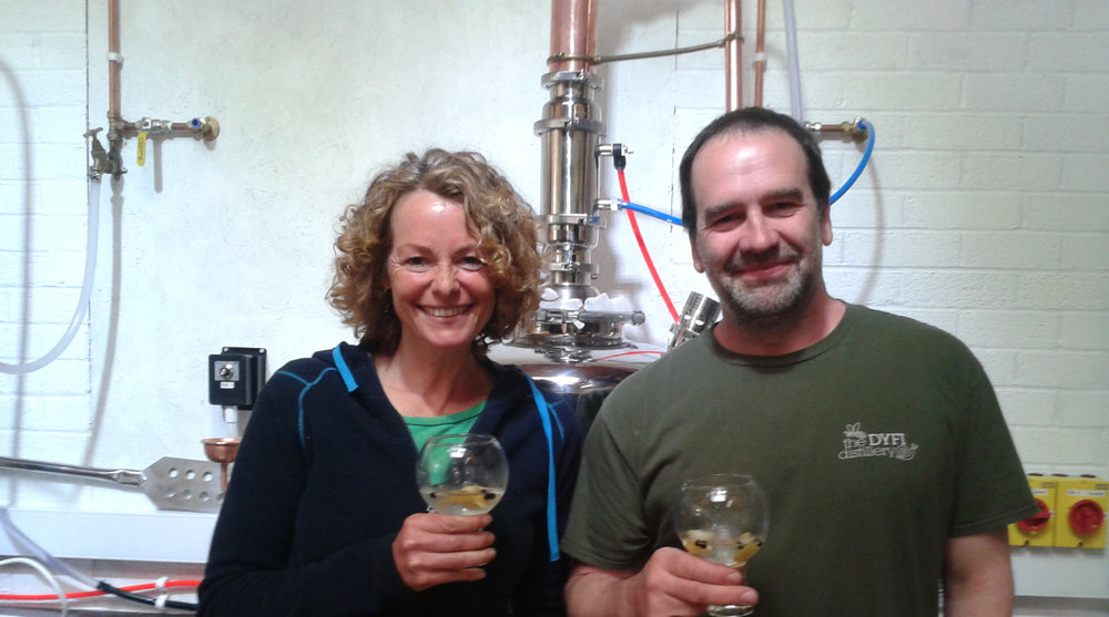 Kate Humble & Pete the Distiller enjoying a G&T