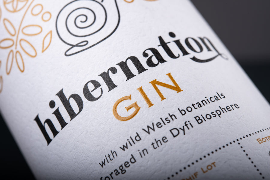 Hibernation Gin label close up